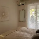 Apartment Garden View In With Veranda *