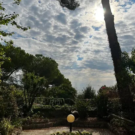 Appartamento Garden View In With Veranda *