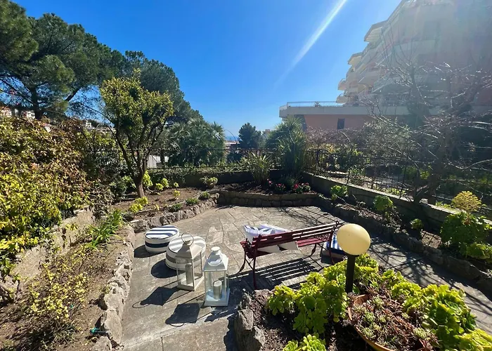 아파트 Garden View In With Veranda 산레모